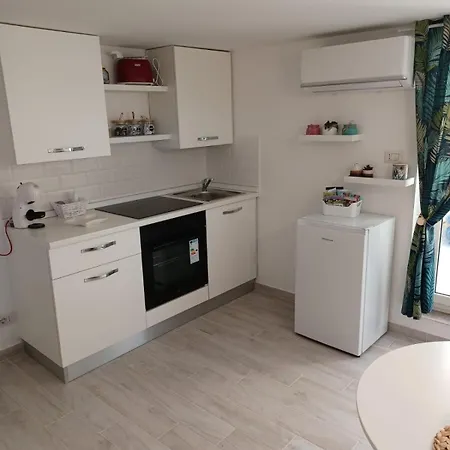 Mini House In - Flaminio דירה